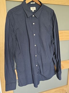Julian & Mark Navy Geometric Long-Sleeve Button-Down Shirt